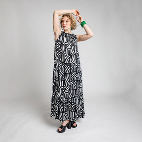 Merili-mekko, Kaari, mustavalkoinen