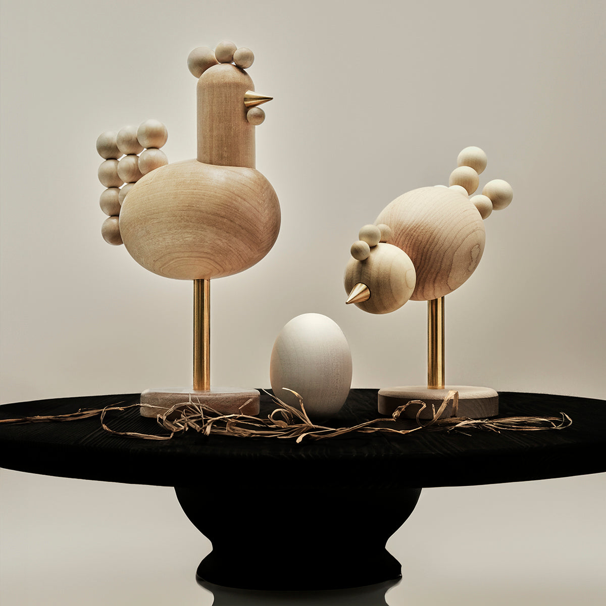 Kana-veistos, 20 cm, lakattu puu